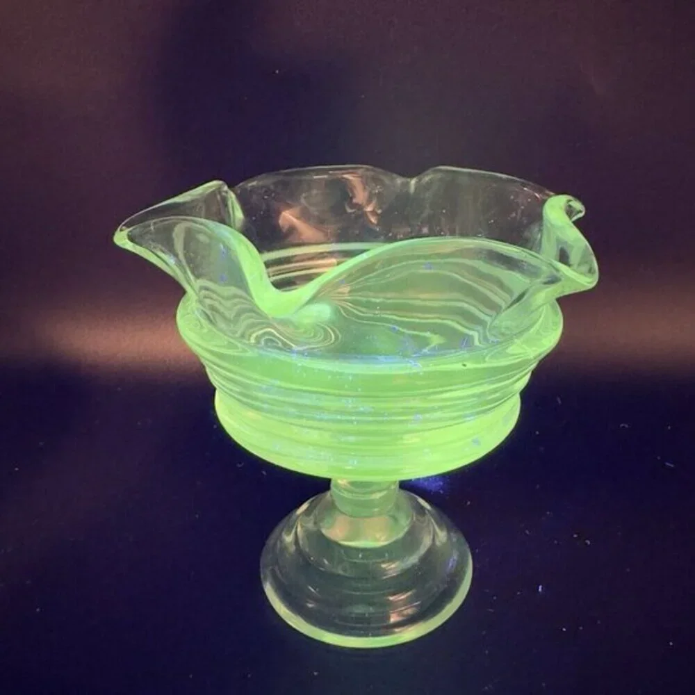 PartyLite Sundae Pillar Candle Holder Votive Cup Clear Manganese 365nm UV Single